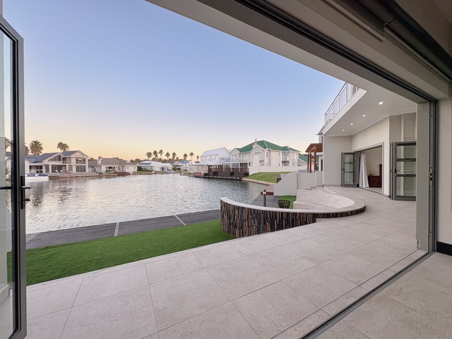 5 Bedroom Property for Sale in Marina Martinique Eastern Cape